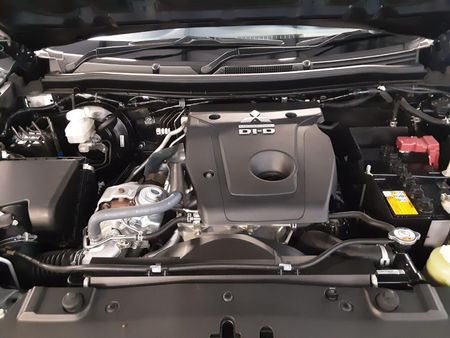 2024-Mitsubishi-Triton-24-Di-Dc-4x4-Auto-Double-Cab_7