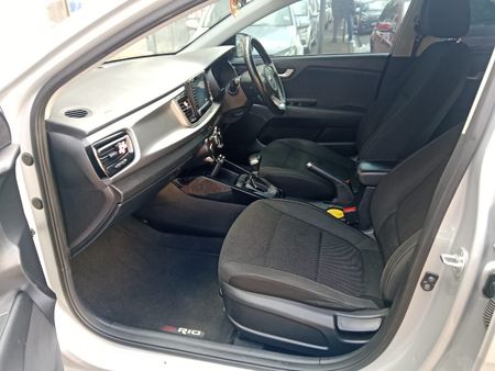 2019-Kia-Rio-14-Tec-5-dr-Auto_14