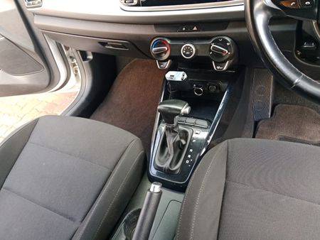 2019-Kia-Rio-14-Tec-5-dr-Auto_7