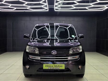 2010-Daihatsu-Materia-15_1