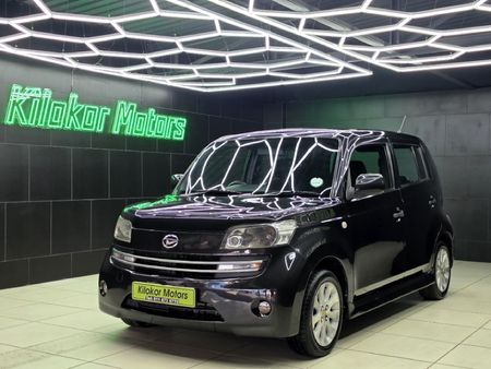 2010-Daihatsu-Materia-15_2