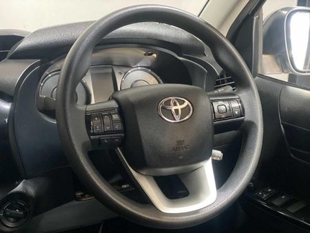 2024-Toyota-Hilux-24GD-6-4x4-Raider-X-Auto-Double-Cab_18