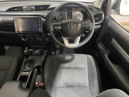 2024-Toyota-Hilux-24GD-6-4x4-Raider-X-Auto-Double-Cab_19