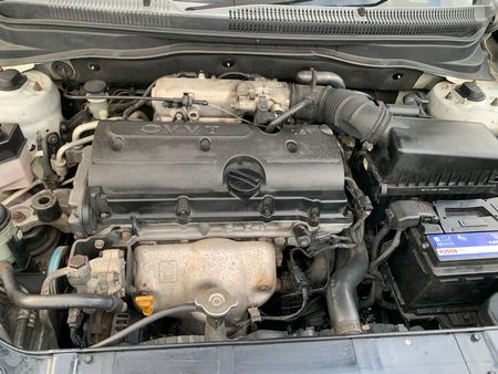 2009-Hyundai-Accent-16-GLS_15