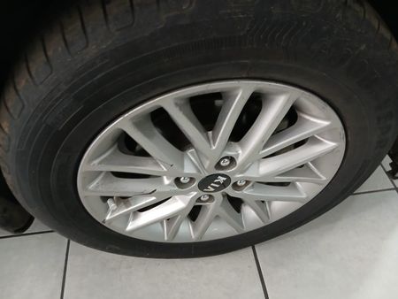 2019-Kia-Rio-14-Tec-5-dr-Auto_18