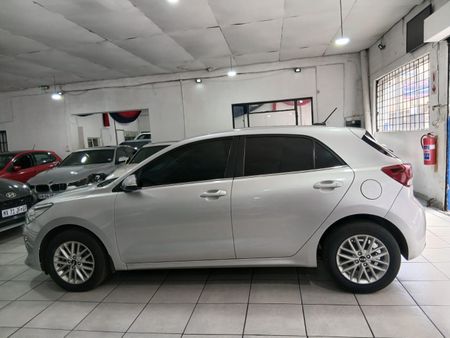 2019-Kia-Rio-14-Tec-5-dr-Auto_4