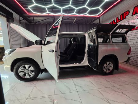 2020-Toyota-Hilux-24-GD-6-Raised-Body-SRX-Auto-Extended-Cab_9