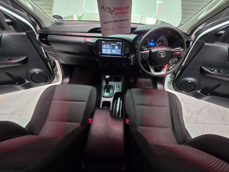 2020-Toyota-Hilux-24-GD-6-Raised-Body-SRX-Auto-Extended-Cab_22
