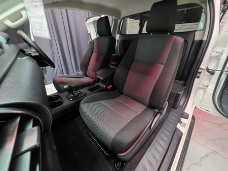 2020-Toyota-Hilux-24-GD-6-Raised-Body-SRX-Auto-Extended-Cab_24