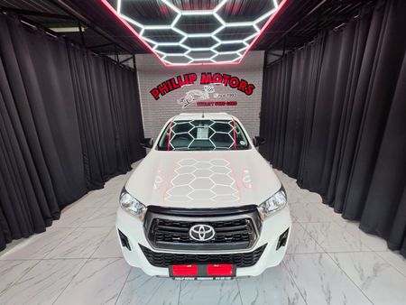 2020-Toyota-Hilux-24-GD-6-Raised-Body-SRX-Auto-Extended-Cab_3
