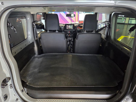 2024-Suzuki-Jimny-15-GLX_14