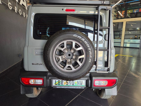 2024-Suzuki-Jimny-15-GLX_5