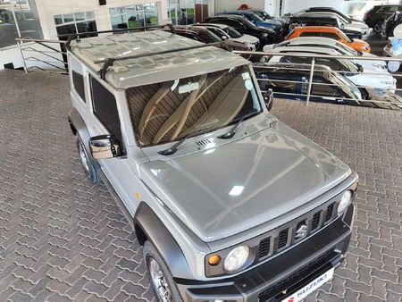 2022-Suzuki-Jimny-15-GLX-Auto_9