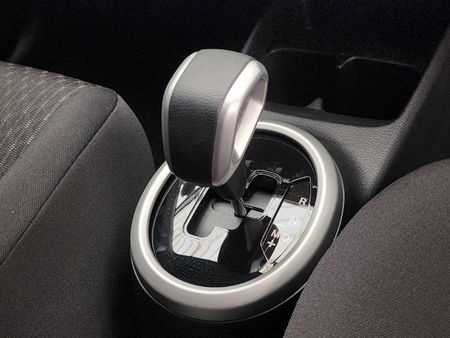 2026-Toyota-Vitz-10-XR-AMT_11