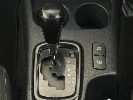 2019-Toyota-Hilux-28-GD-6-Raised-Body-Raider-Auto-Extended-Cab_9