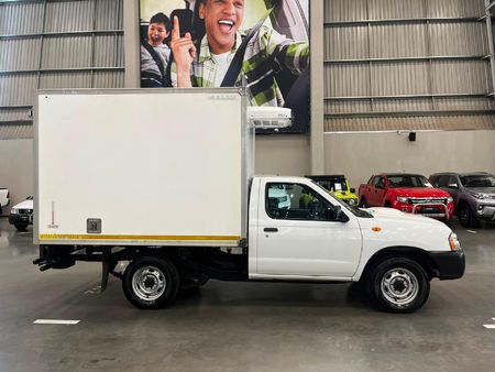 2020-Nissan-NP300-25-TDi-LWB-Single-Cab_1