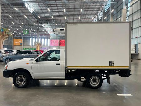 2020-Nissan-NP300-25-TDi-LWB-Single-Cab_5