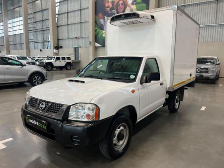 2020-Nissan-NP300-25-TDi-LWB-Single-Cab_6