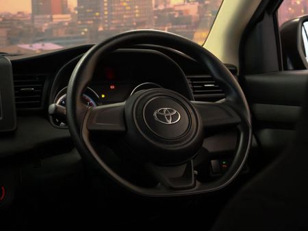 2026-Toyota-Rumion-15-S_12