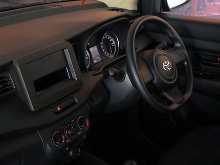 2026-Toyota-Rumion-15-S_14