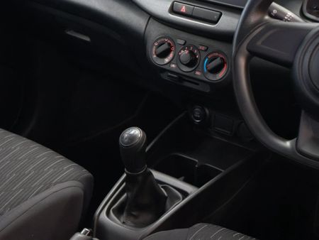 2026-Toyota-Rumion-15-S_20