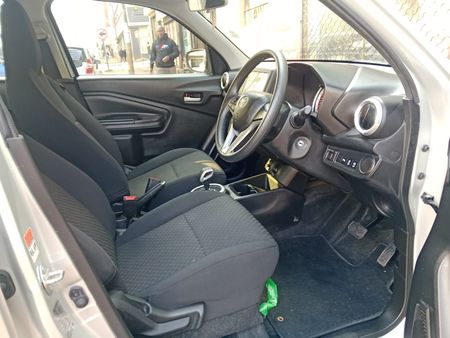 2025-Toyota-Vitz-10-XR_10