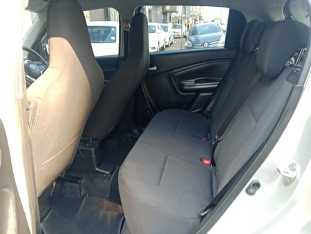 2025-Toyota-Vitz-10-XR_16
