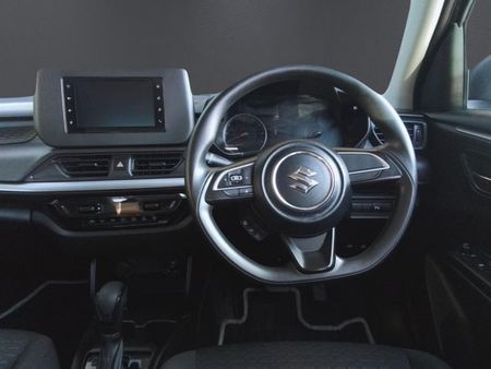 2025-Suzuki-Swift-12-GL_10