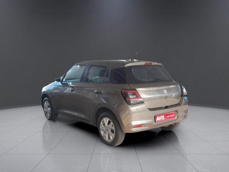 2025-Suzuki-Swift-12-GL_4
