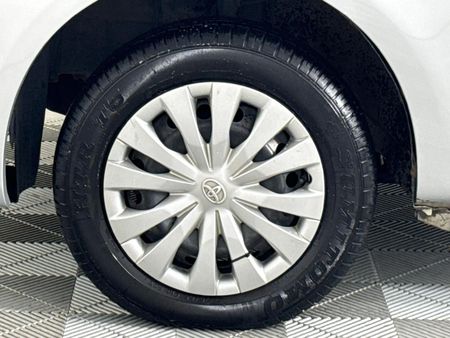 2013-Toyota-Etios-15-XS-5-dr_3