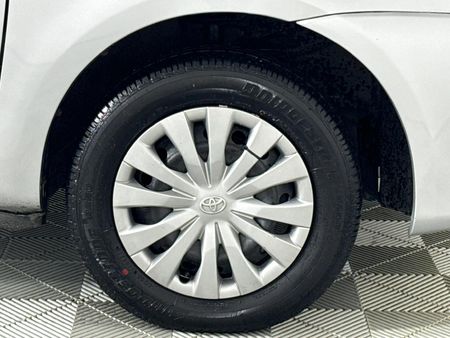 2013-Toyota-Etios-15-XS-5-dr_4