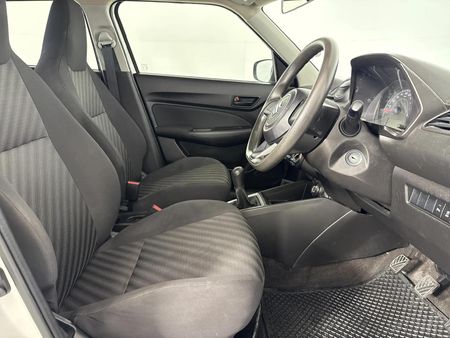 2023-Suzuki-Swift-12-GA_9