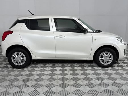 2023-Suzuki-Swift-12-GA_17