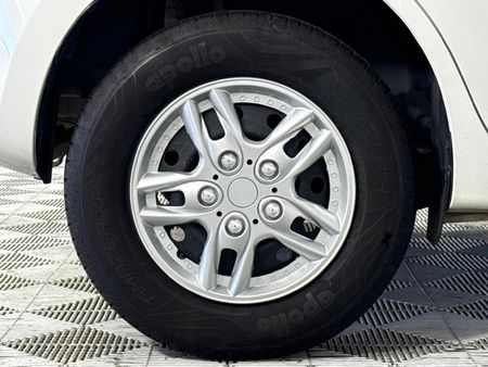 2023-Suzuki-Swift-12-GA_7