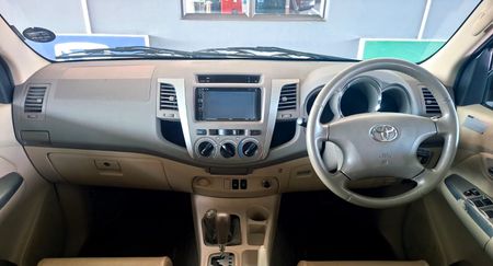 2007-Toyota-Fortuner-40-V6-Auto-4x4_11