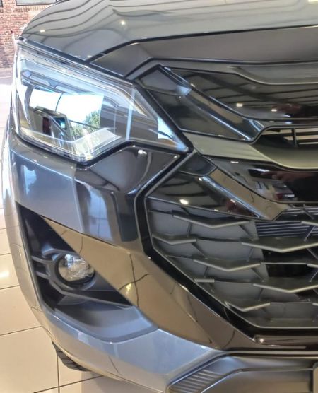2026-Isuzu-D-Max-19-DDI-HR-X-Rider-Auto-Double-Cab_12