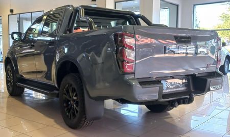 2026-Isuzu-D-Max-19-DDI-HR-X-Rider-Auto-Double-Cab_5