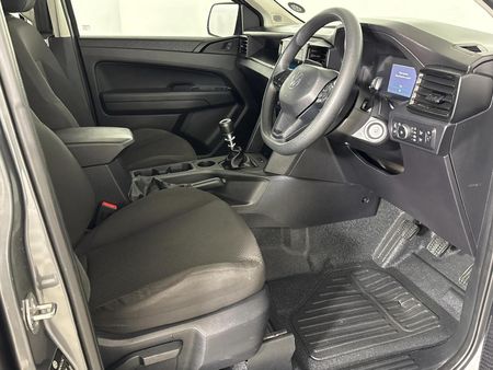 2023-Volkswagen-Amarok-20-TDI-110kW-LR-Double-Cab_9