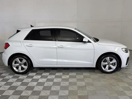 2021-Audi-A1-Sportback-10-TFSI-Auto-30-TFSI_16