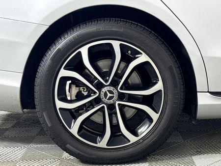 2019-Mercedes-Benz-C-Class-C-200-Auto_7