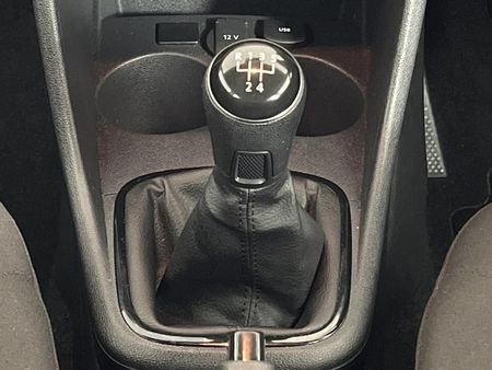 2025-Volkswagen-Polo-Vivo-14-Life_5
