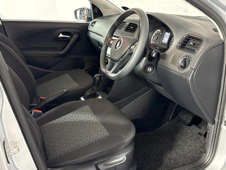 2025-Volkswagen-Polo-Vivo-16-Life_9