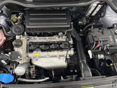 2025-Volkswagen-Polo-Vivo-16-Life_13