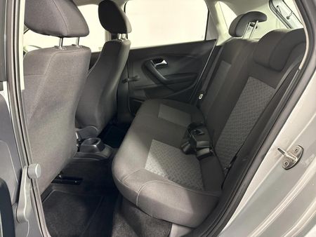2025-Volkswagen-Polo-Vivo-16-Life_3