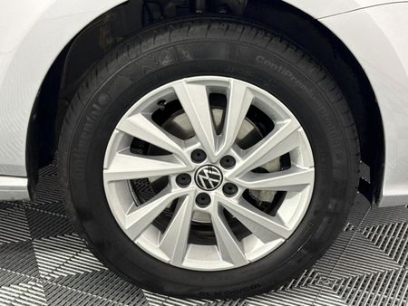 2025-Volkswagen-Polo-Vivo-16-Life_5