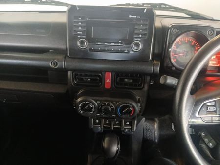2022-Suzuki-Jimny-15-GL-Auto_12