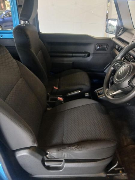 2022-Suzuki-Jimny-15-GL-Auto_13