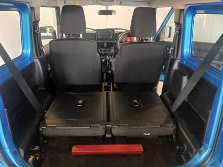2022-Suzuki-Jimny-15-GL-Auto_18