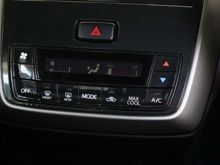 2021-Toyota-Agya-10_17