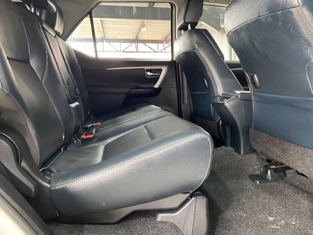 2025-Toyota-Fortuner-24-GD-6-4x4-Auto_9